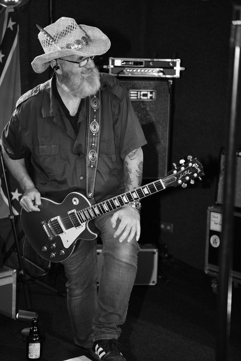 Siele mit Gitarre