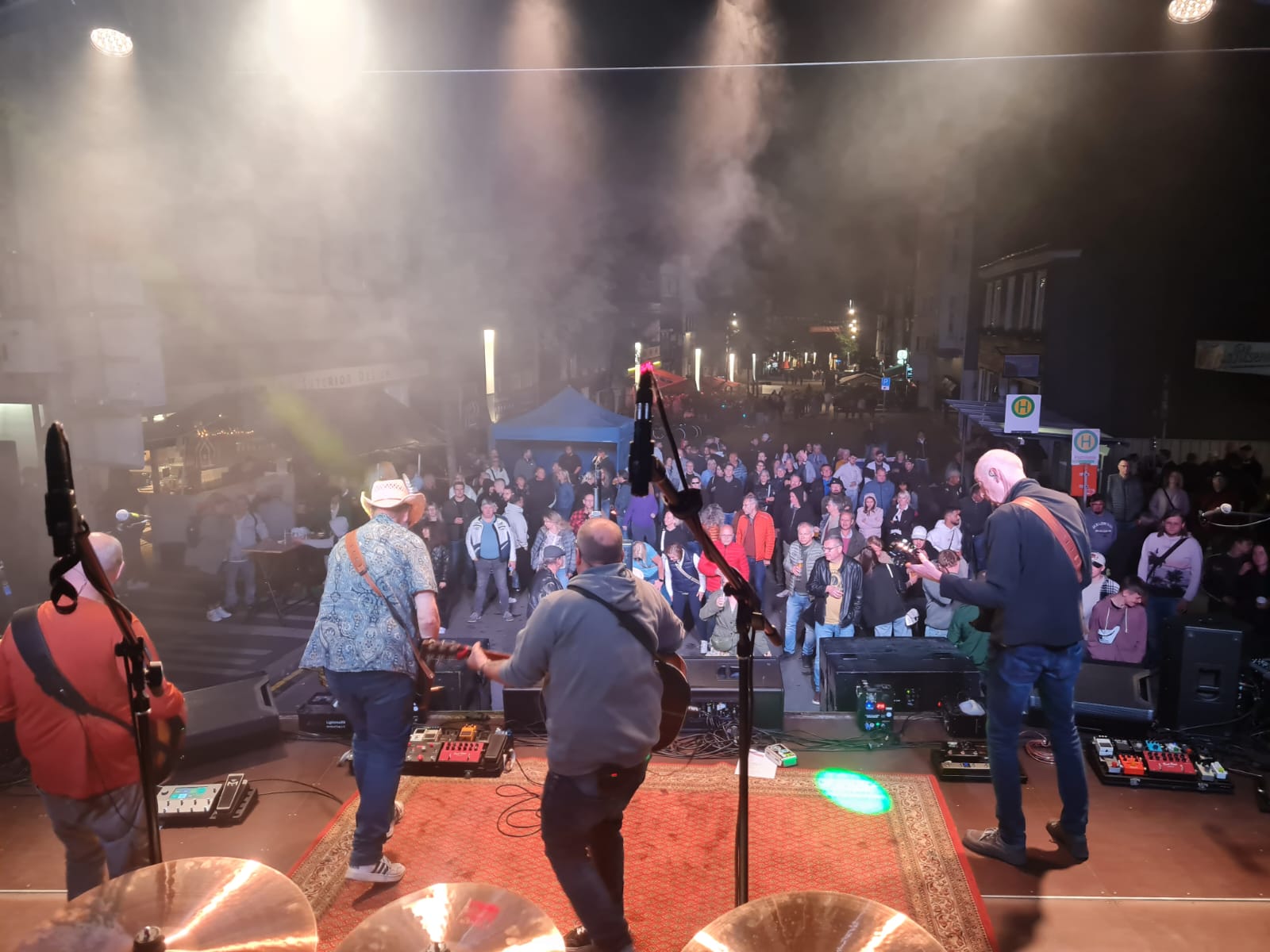 STARK spielt live vor Publikum